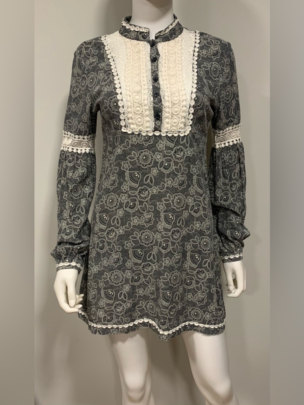 Free People Dress Boho Peasant Tunic Lace Bib Womens 6 Floral Paisley Gray